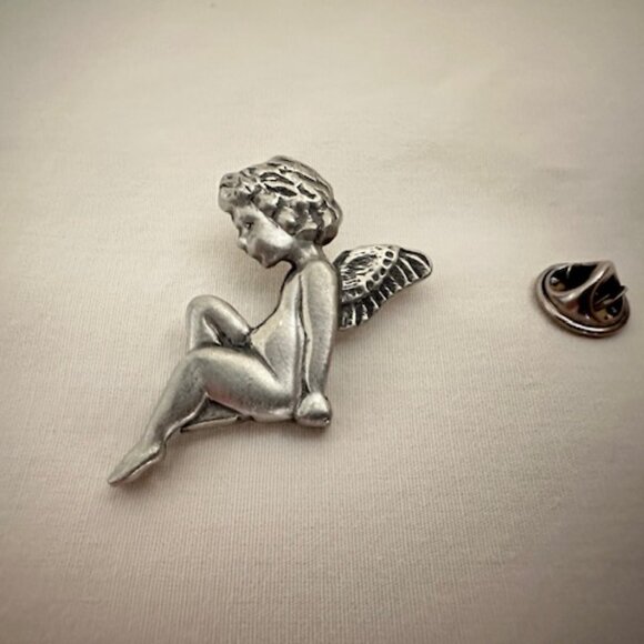 Lindsay Claire Angel Pin - Picture 4 of 7